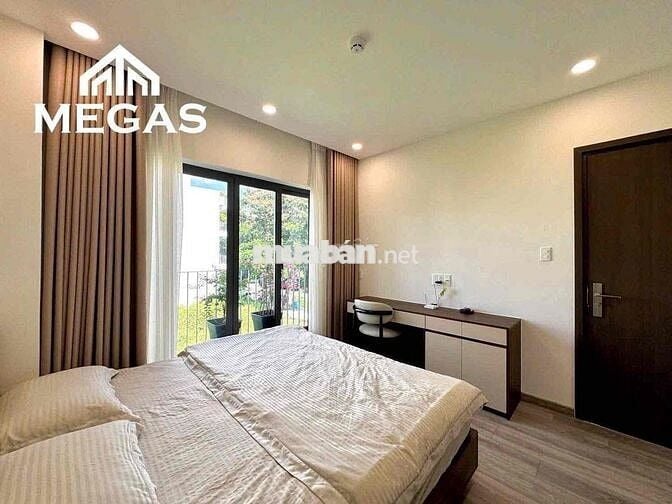 CĂN HỘ FULL NỘI THẤT TIỆN NGHI BAN CÔNG NGAY CÔNG VIÊN CẦU GIẤY