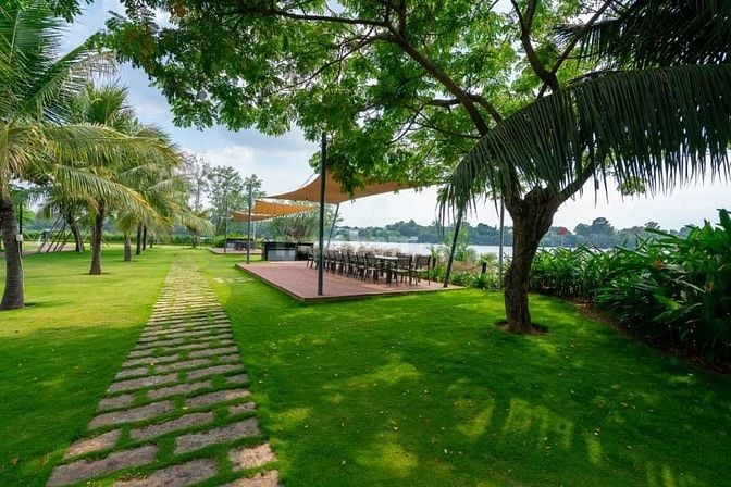 Cần chuyển nhượng biệt thự song lập Swan Bay zone 8 hướng đông nam