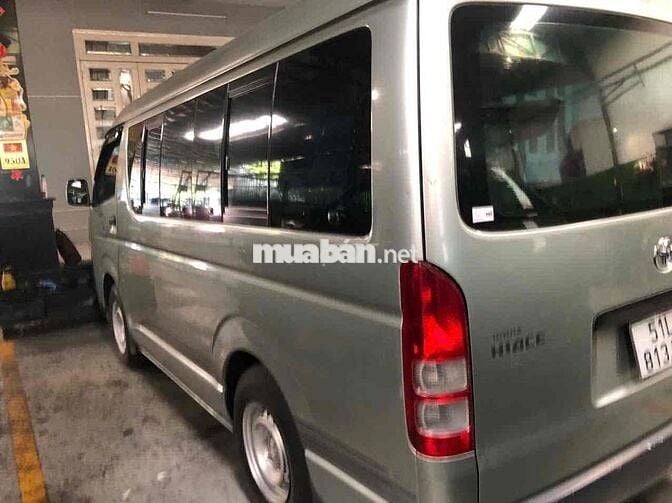 Toyota Hiace 2011 3,5,6,9 chỗ Bạc
