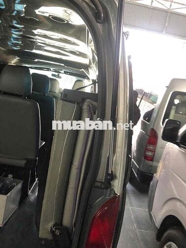 Toyota Hiace 2011 3,5,6,9 chỗ Bạc