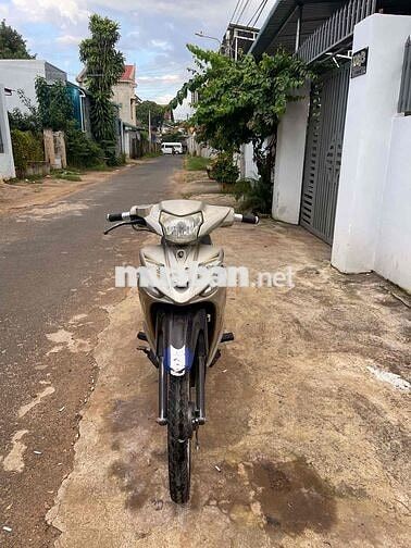 Yamaha Taurus Xe số Đen, Vàng