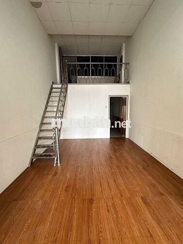 Cho thuê MB Kinh doanh, Gần Phạm Văn Đồng, 14tr/ tháng
