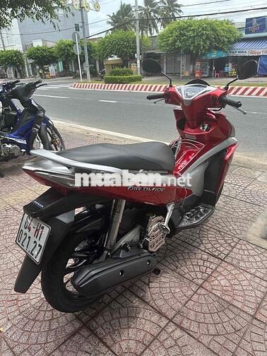 Honda Air Blade FI 2011 zin dep vĩnh long
