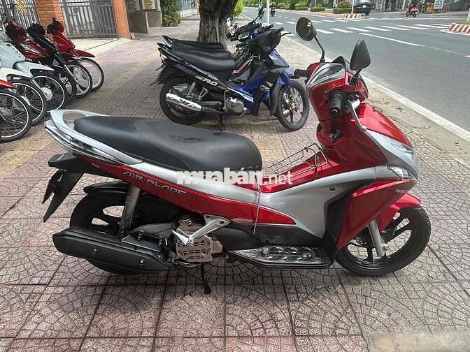 Honda Air Blade FI 2011 zin dep vĩnh long