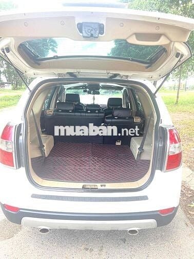Chevrolet Captiva LT 7 chỗ Trắng