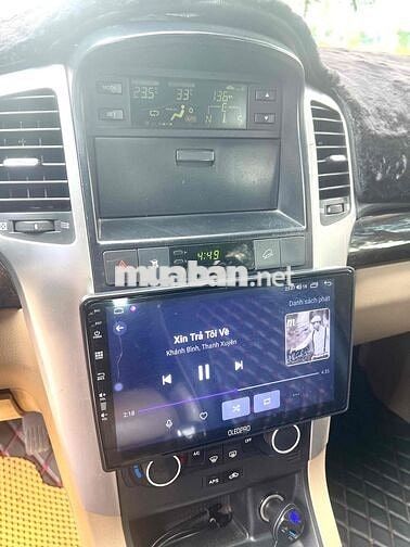 Chevrolet Captiva LT 7 chỗ Trắng