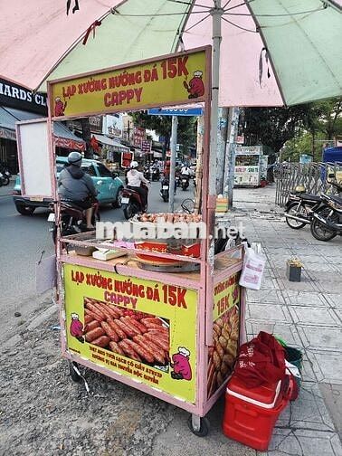 tuyển nhân viên bán lạp xưởng