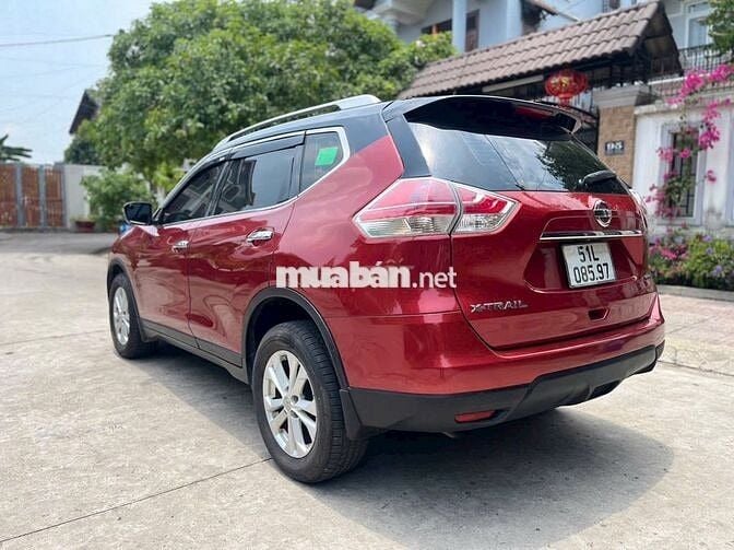Nissan X-Trail Premium 2.0 7 chỗ 2017 Đỏ
