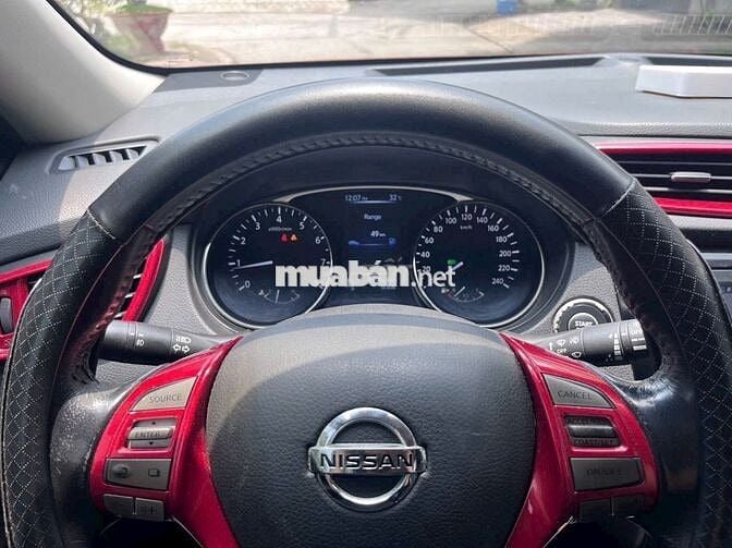 Nissan X-Trail Premium 2.0 7 chỗ 2017 Đỏ