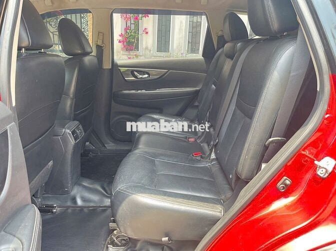 Nissan X-Trail Premium 2.0 7 chỗ 2017 Đỏ