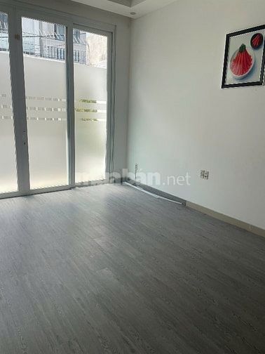 Nhà cho thuê Làng Đại Học B .Phuớc Kiển ,Dt:4x20, 1,5 lầu. Giá:15tr/th