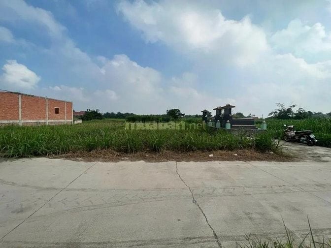 Công ty Đấu giá hợp danh Lam Sơn Sài Gòn THÔNG BÁO ĐẤU GIÁ TÀI SẢN