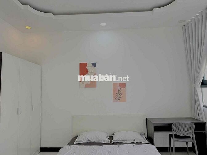 STUDIO BAN CÔNG THOÁNG NẰM Ở GẦN PHÚ MỸ HƯNG TIỆN QUA Q1 BÀ TDTU