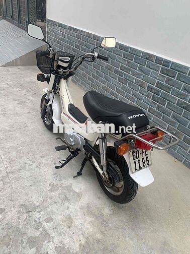 Honda Cub Chaly 81/50cc Trắng có đề 3 số tới
