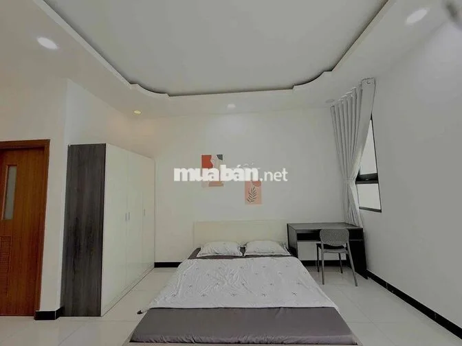 STUDIO BAN CÔNG THOÁNG NẰM Ở GẦN PHÚ MỸ HƯNG TIỆN QUA Q1 BÀ TDTU