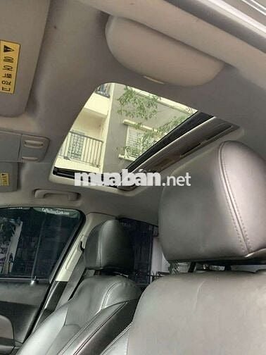 Chevrolet Cruze 5 chỗ số tự động màu Đen