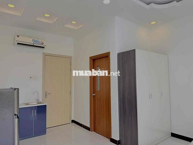 STUDIO BAN CÔNG THOÁNG NẰM Ở GẦN PHÚ MỸ HƯNG TIỆN QUA Q1 BÀ TDTU