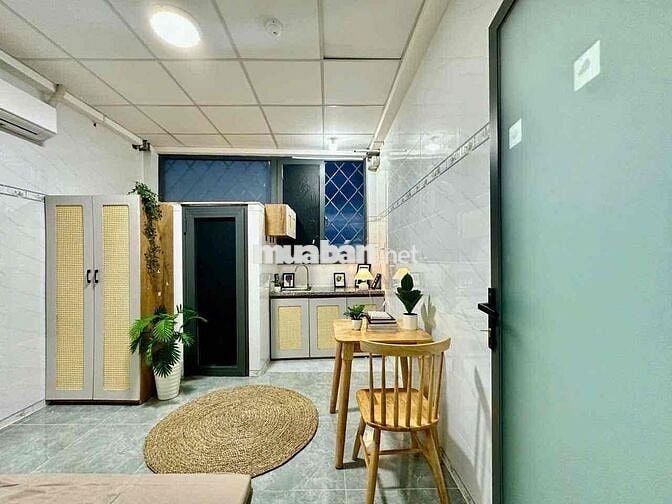 CHO THUÊ PHÒNG TRỌ STUDIO BAN CÔNG RỘNG GẦN DƯƠNG QUẢNG HÀM, VLU