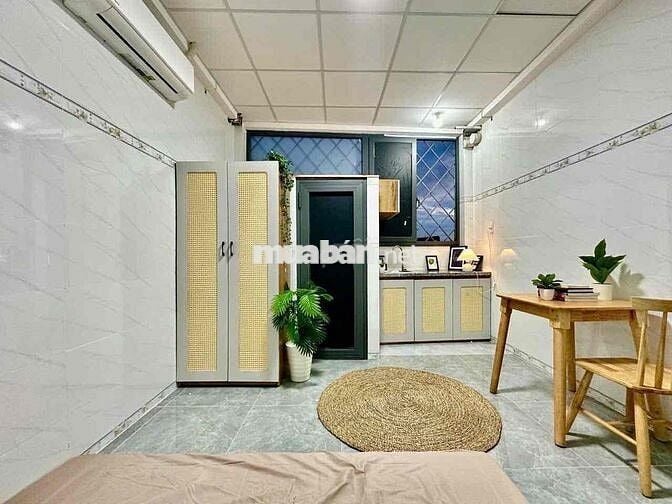 CHO THUÊ PHÒNG TRỌ STUDIO BAN CÔNG RỘNG GẦN DƯƠNG QUẢNG HÀM, VLU