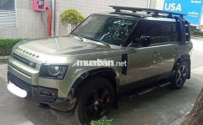 Land Rover Defender 110 HSE 2022 Xanh rêu