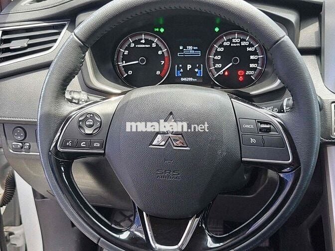 Mitsubishi Xpander 1.5 AT 2021 Trắng
