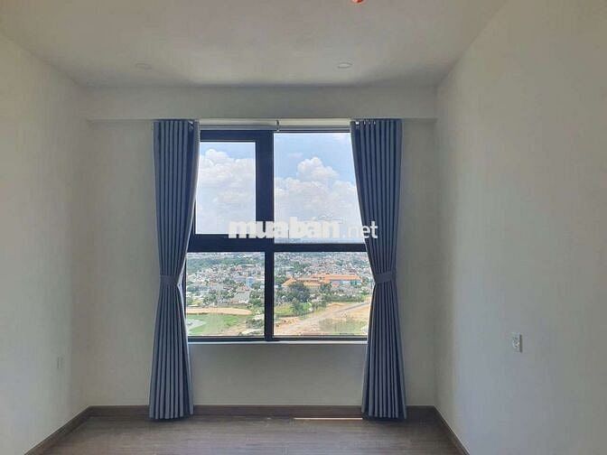 Căn hộ 2PN view sông, tầng cao thoáng mát