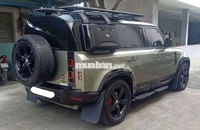 Land Rover Defender 110 HSE 2022 Xanh rêu