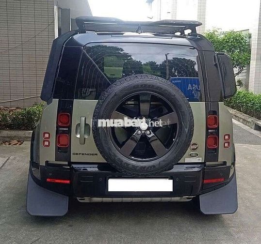 Land Rover Defender 110 HSE 2022 Xanh rêu