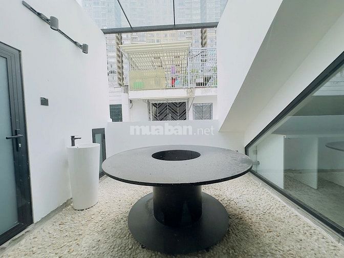 Cho thuê biệt thự Saigon Pearl căn góc, có thang máy, 10x21m, 4 tầng