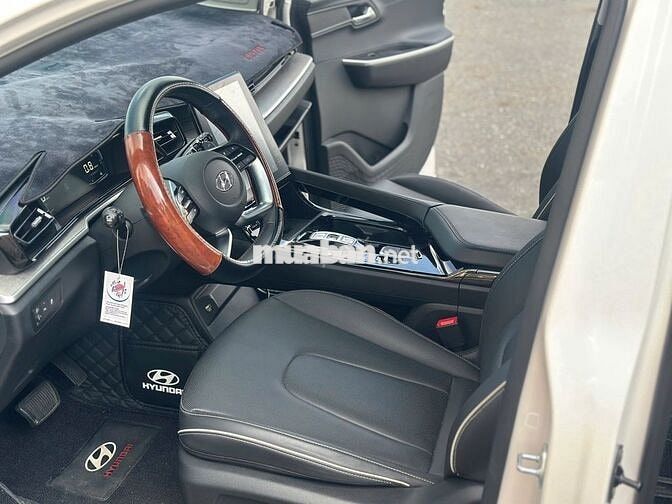 Hyundai Custin 1.5 Đặc biệt 2024 Odo chuẩn xe đẹp