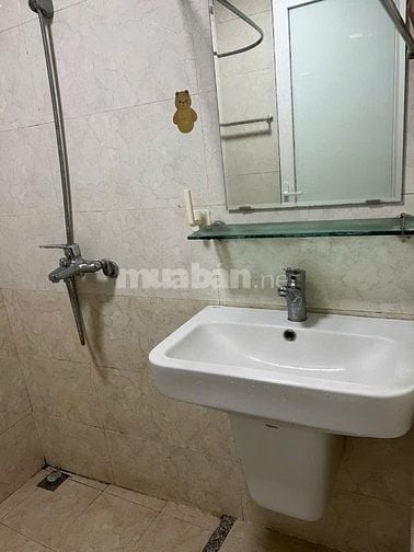 CHO THUÊ NHÀ ĐƯỜNG LẠC LONG QUÂN, GẦN HỒ TÂY, GIÁ 15.000.000