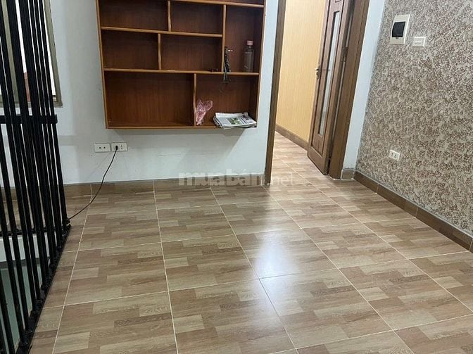 CHO THUÊ NHÀ ĐƯỜNG LẠC LONG QUÂN, GẦN HỒ TÂY, GIÁ 15.000.000