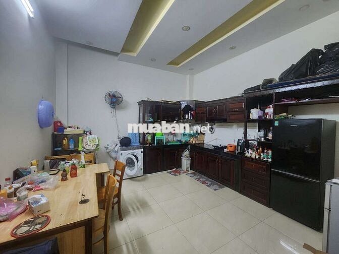Chỉ 3Tr8 Full Nội thất, Bao Cả Phí, Ngay Ngã 4 Ga