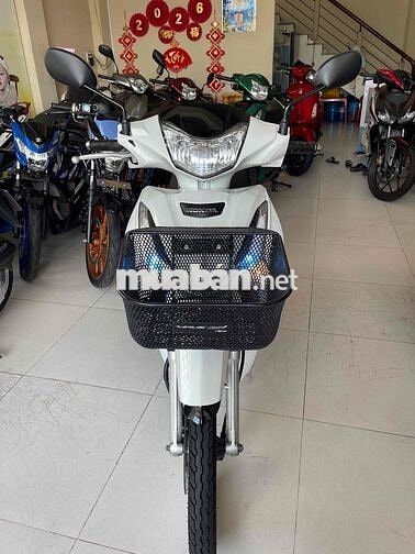 Honda Future 2023 Trắng. máy zin im . áo đẹp
