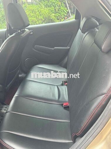 Mazda Madaz2 2015 Tự động Vàng cát