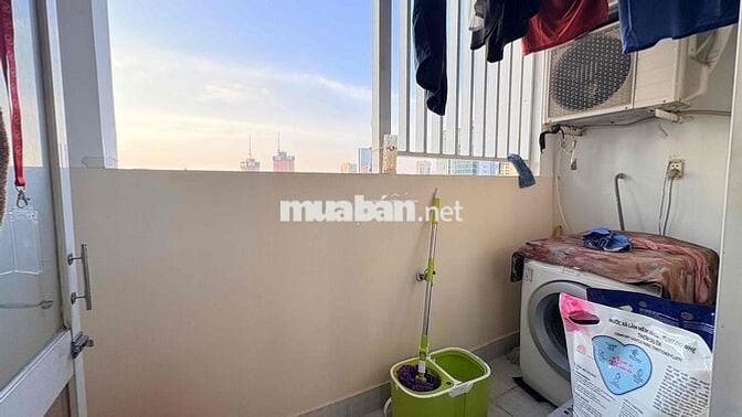 CHO THUÊ CĂN HỘ 2PN 2WC 90m2 VIEW PHÁO HOA QUẬN 1 . FREE PQL
