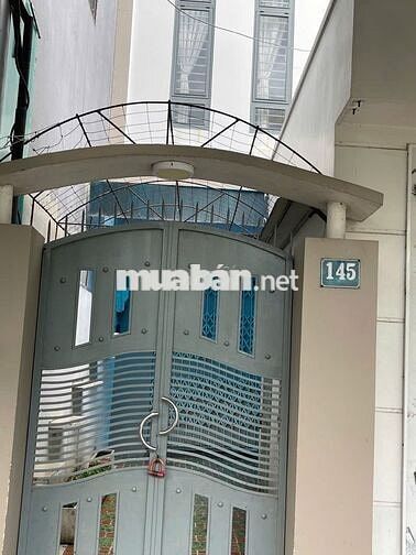Cho thuê nhà 2 tầng nguyên căn, mặt tiền đường Cần Giuộc
