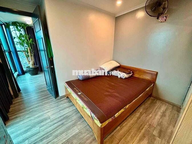 Chung Cư 183 - Hoàng Văn Thái DT 62m2, 2 ngủ, full nội thất, giá 5.9tỷ
