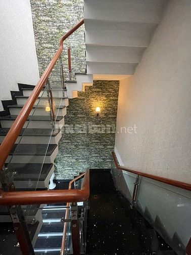  Bán nhà mặt tiền đường Châu Văn Lồng; 1T2L sổ hồng 185m2 giá 10.5 tỷ