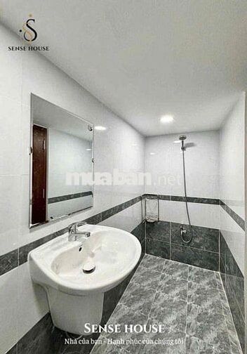 Căn Hộ Duplex Cửa Sổ Thoáng - Đầy đủ tiện nghi - Cạnh Đại học Văn Hiến