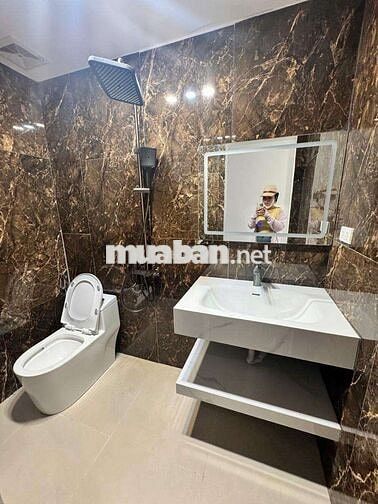 Nhà Xuân Đỉnh Ngoại Giao Đoàn 35m2 x 6 tầng thang máy, full đồ hơn 9đ