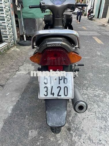 Honda Future 1 Xám chính chủ ký bstp xe rất đều ạ