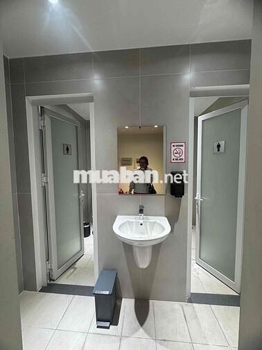 Cho thuê MBKD tầng trệt khách sạn 35 phòng MT Đặng Dung P Tân Định Q1.
