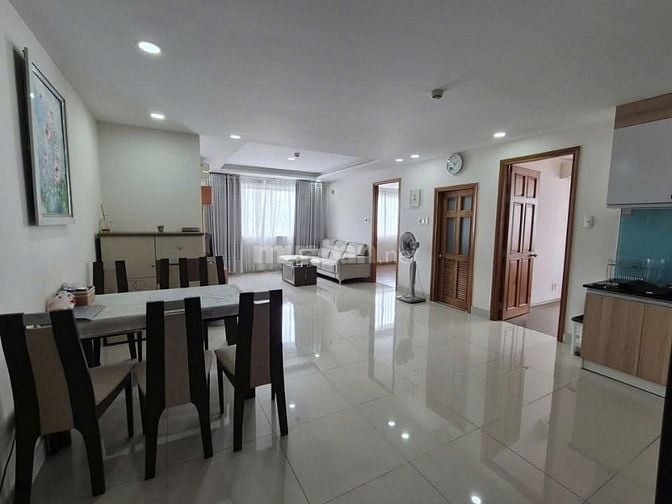 Căn Hộ ORIENTAL PLAZA – 685 ÂU CƠ-2PN, Giá thuê 11.5 tr/th nội thất y 