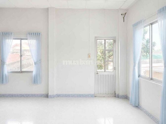 2,7 tỷ nhà 1 trệt 1 lầu đất 100m2