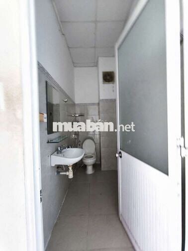 Nhà đối diện cổng Vạn Phúc city,qlo 13 hbphuoc 