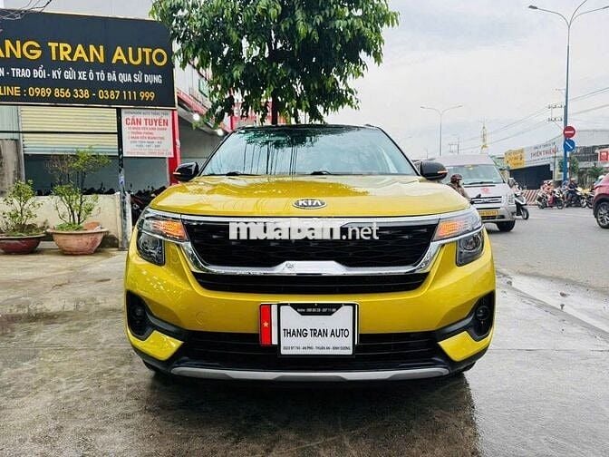 Kia Seltos Luxury 2022 Vàng