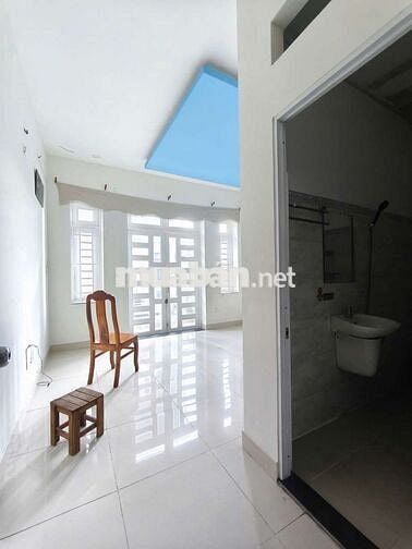 Nhà đối diện cổng Vạn Phúc city,qlo 13 hbphuoc 