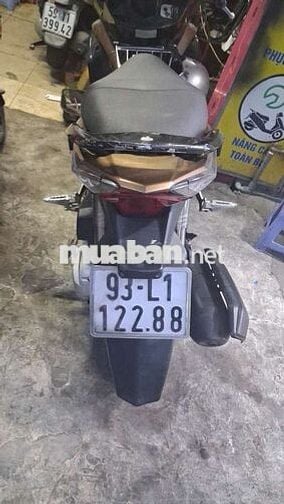 Honda Air Blade Đen vàng