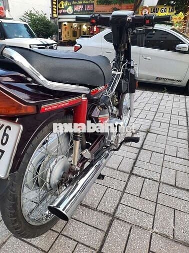 Honda Dream Nâu